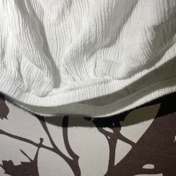 UK2LA 2 for $15 Black and White Off Shoulder Crop Top Tee Size Medium - Picture 9 of 9